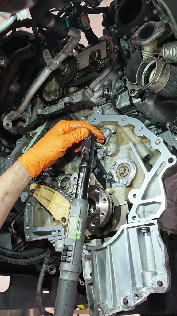 Torquing up the new timing chain parts on a Range Rover at Star Garage Mansfield